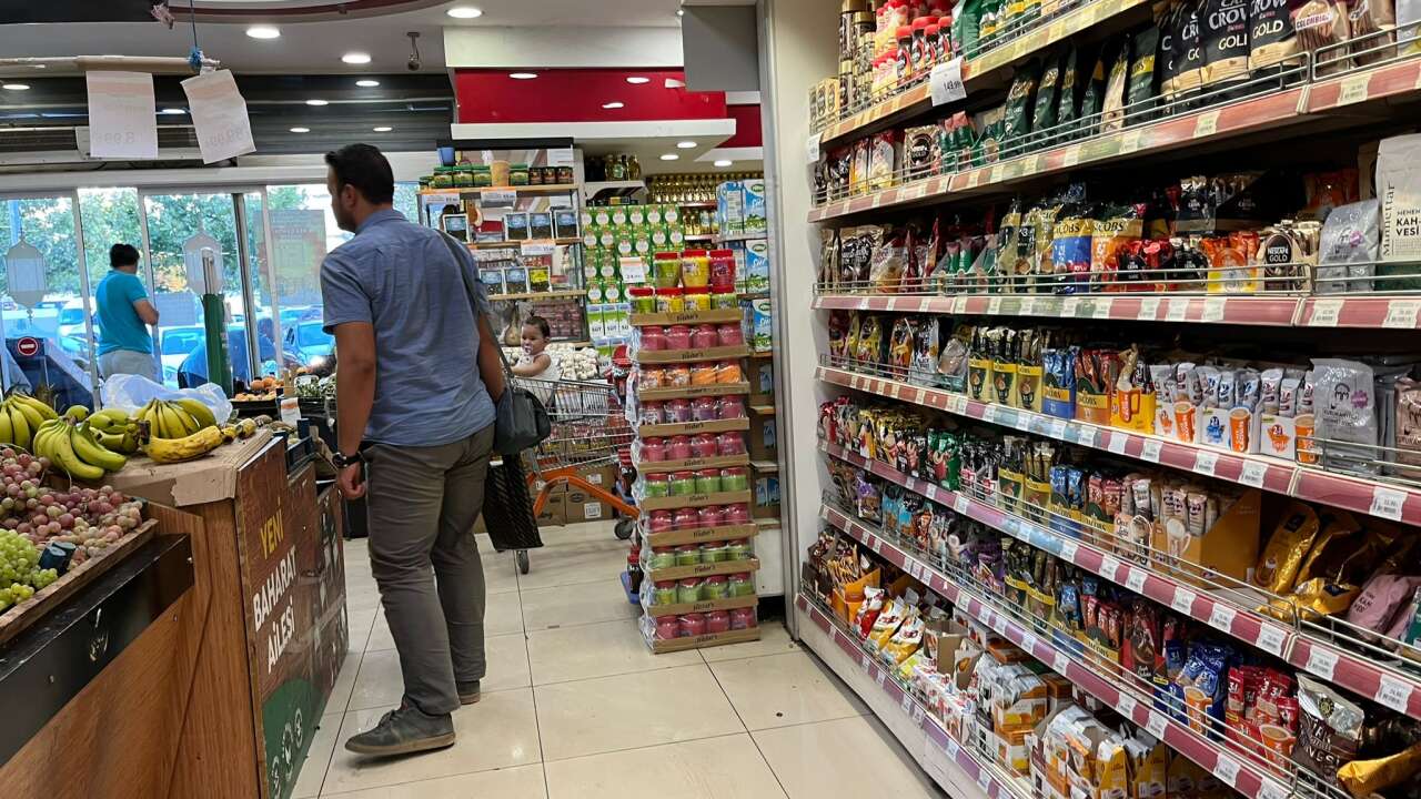 Konya’da market raflarında büyük indirim başladı 11